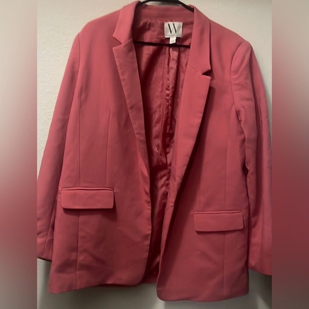 Pink suit blazer